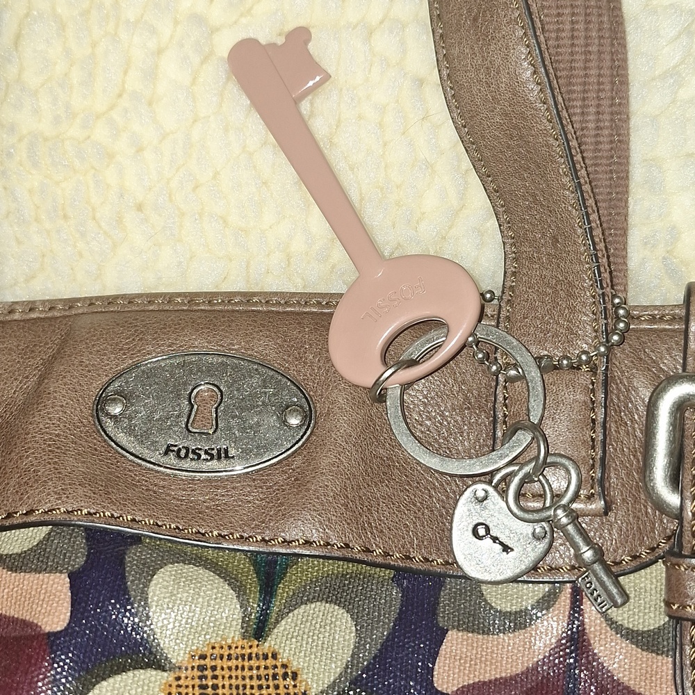 VINTAGE FOSSIL Key-Per Floral Handbag - Picture 9 of 15